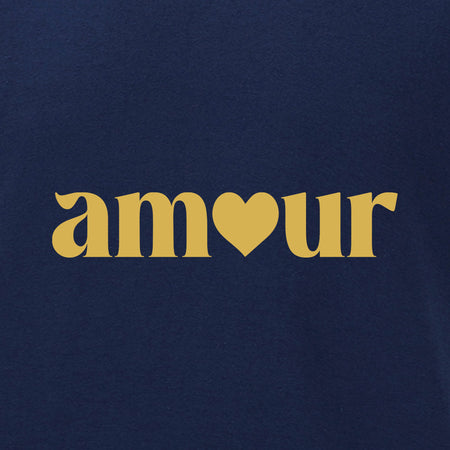 logo amour sur t-shirt